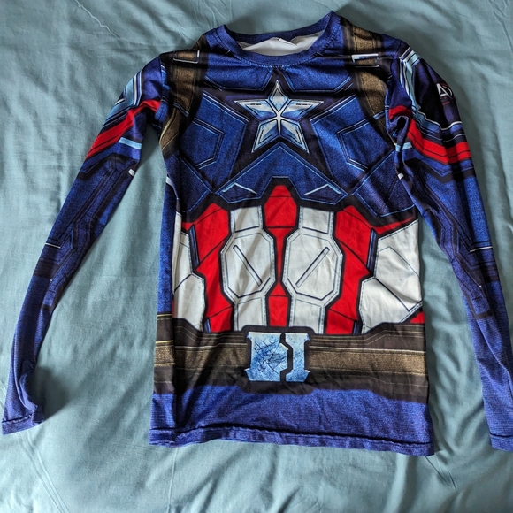 Captain America rashguard/compression shirt - M (fits like S) - Picture 1 of 2